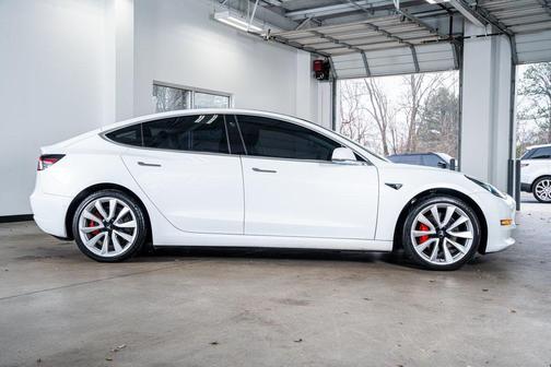 2018 Tesla Model 3 Long Range