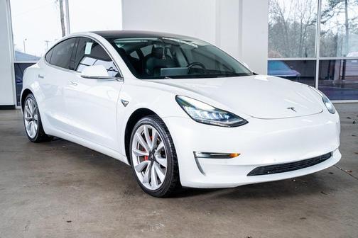 2018 Tesla Model 3 Long Range
