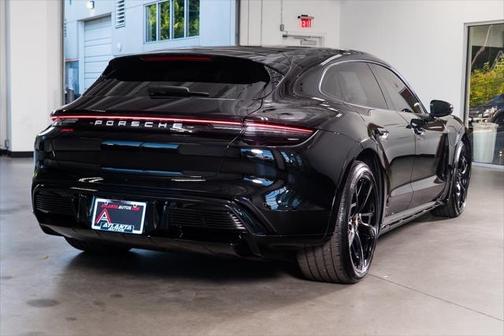 2023 Porsche Taycan 4
