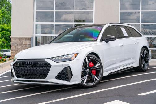 Glacier White 2021 Audi RS 6 Avant 4.0T