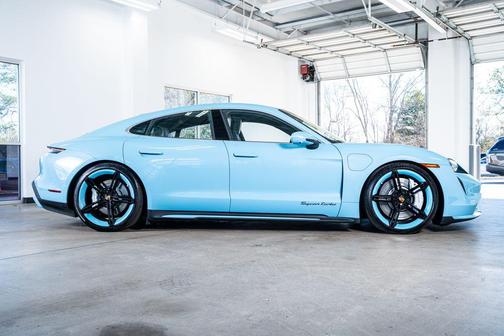 2021 Porsche Taycan Turbo