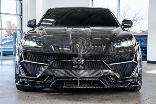 2022 Lamborghini Urus Graphite Capsule