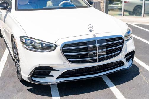 MANUFAKTUR Cashmere White Magno 2022 Mercedes-Benz S-Class 4MATIC