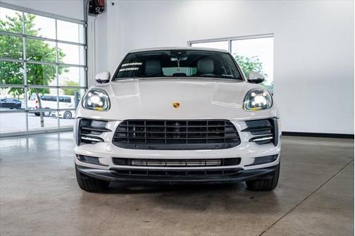 2021 Porsche Macan Base