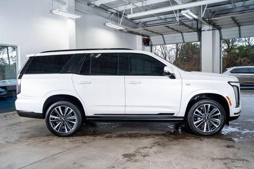 2025 Cadillac Escalade Sport