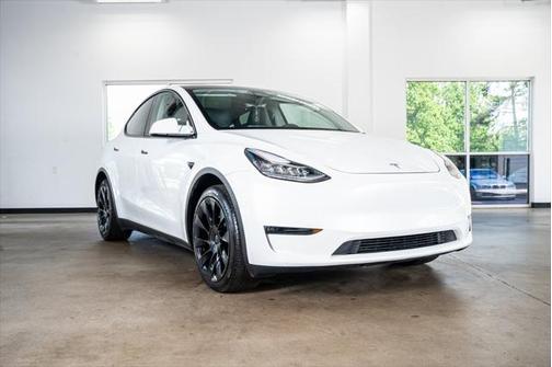 2023 Tesla Model Y Long Range Dual Motor All-Wheel Drive