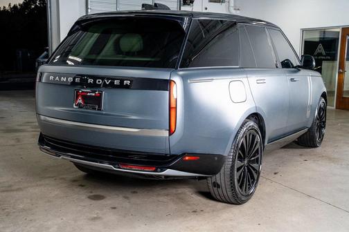 2024 Land Rover Range Rover P530 SE