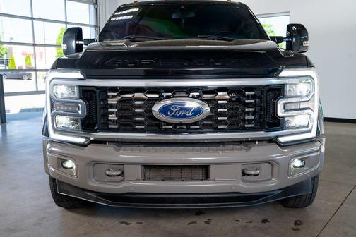 Agate Black Metallic 2023 Ford F-450 King Ranch