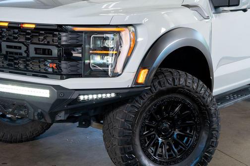 Avalanche 2023 Ford F-150 Raptor