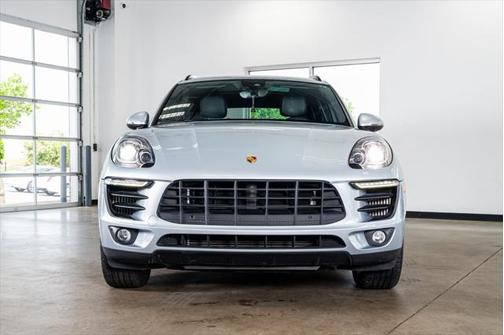 2018 Porsche Macan Base