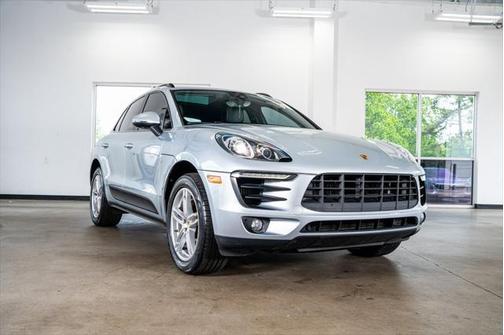 2018 Porsche Macan Base