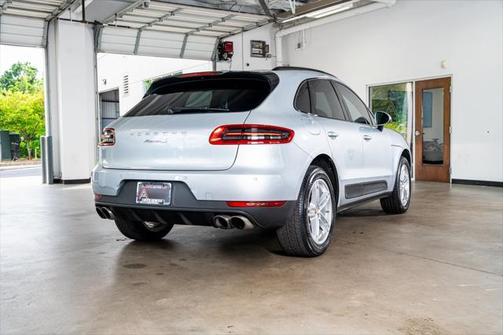 2018 Porsche Macan Base