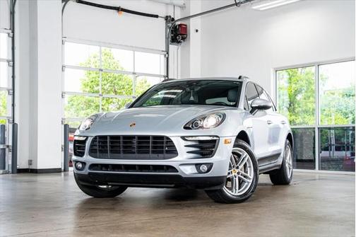 2018 Porsche Macan Base
