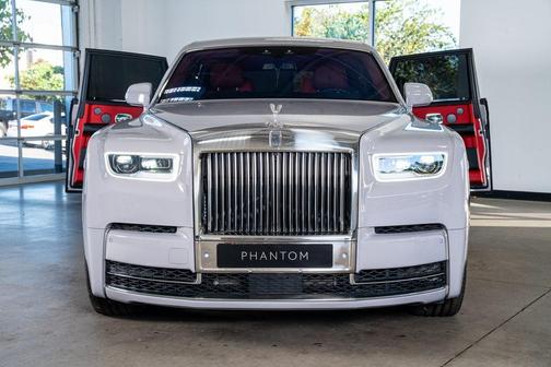 2022 Rolls-Royce Phantom