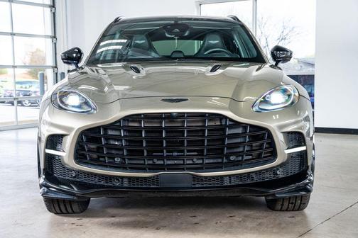 2023 Aston Martin DBX 707