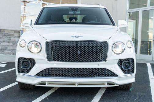 White 2021 Bentley Bentayga Speed