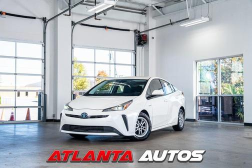 2020 Toyota Prius LE