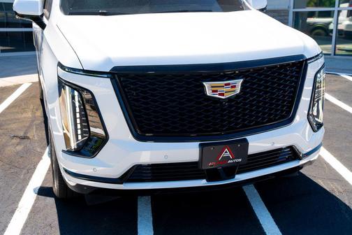 Crystal White Tricoat 2025 Cadillac Escalade Sport Platinum