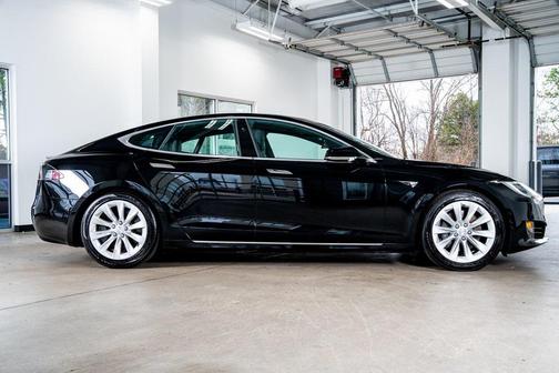 2019 Tesla Model S 