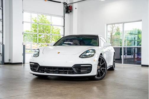 2021 Porsche Panamera E-Hybrid 4