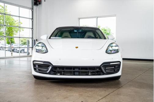 2021 Porsche Panamera E-Hybrid 4