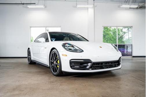 2021 Porsche Panamera E-Hybrid 4