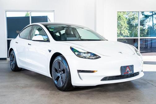 2023 Tesla Model 3 Standard Range