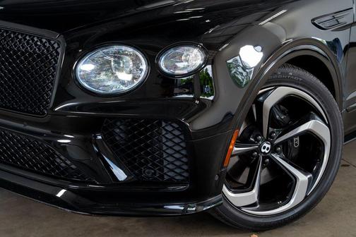 Black 2022 Bentley Bentayga S