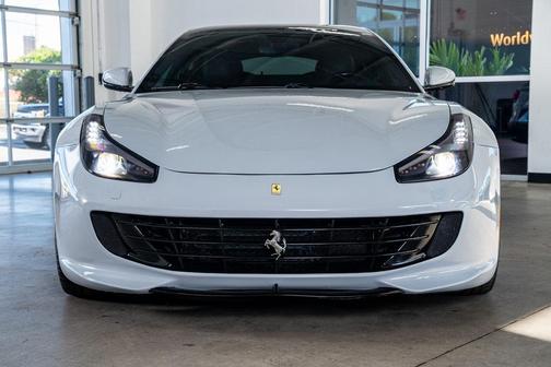 2019 Ferrari GTC4Lusso T