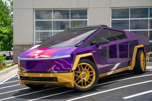 Stainless Steel 2024 Tesla Cybertruck Cyberbeast