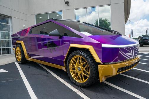 Stainless Steel 2024 Tesla Cybertruck Cyberbeast
