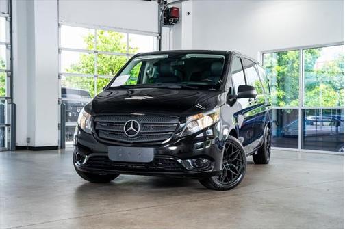 2017 Mercedes-Benz Metris Base