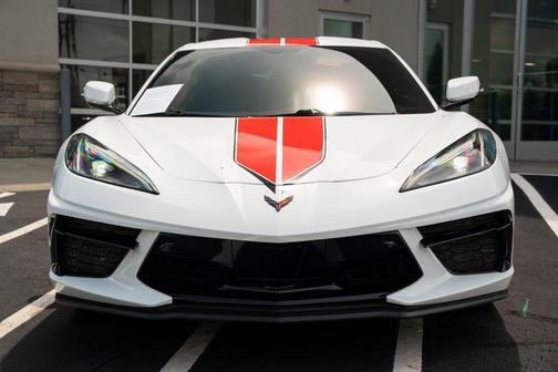 Arctic White 2020 Chevrolet Corvette Stingray w/3LT