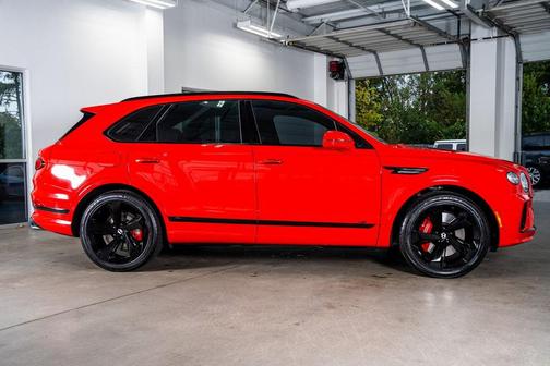 2022 Bentley Bentayga V8