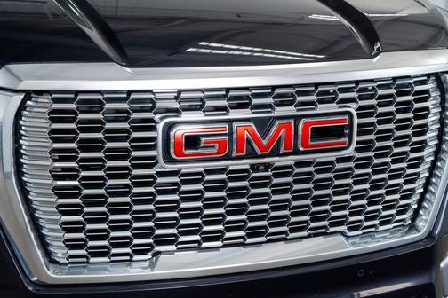 Titanium Rush Metallic 2023 GMC Yukon Denali