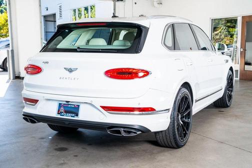 2024 Bentley Bentayga Azure