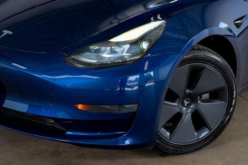 Deep Blue Metallic 2023 Tesla Model 3 Standard Range