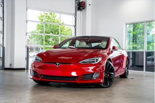 2020 Tesla Model S Performance