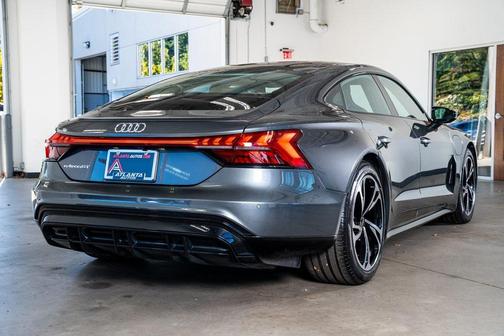 2022 Audi e-tron GT Premium Plus