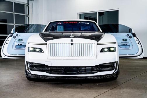 2024 Rolls-Royce Spectre 