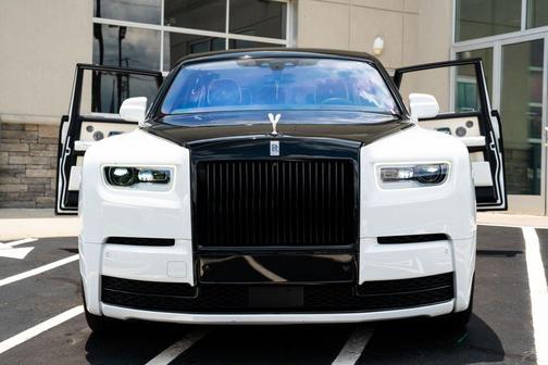 White 2019 Rolls-Royce Phantom