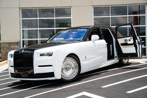 White 2019 Rolls-Royce Phantom