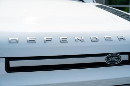 Fuji White 2022 Land Rover Defender 90 S
