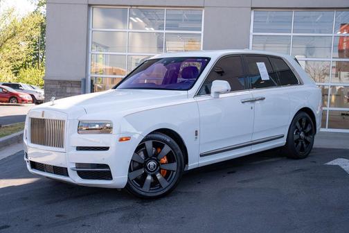 Arctic White 2021 Rolls-Royce Cullinan Base