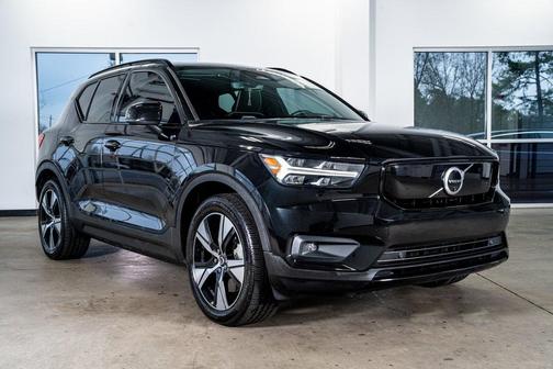 2021 Volvo XC40 Recharge Pure Electric P8