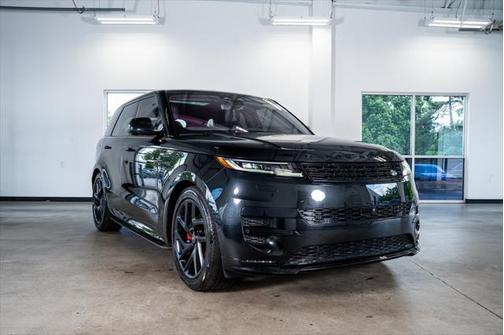 2023 Land Rover Range Rover Sport SE