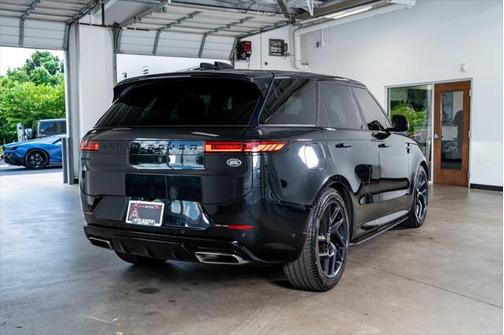 2023 Land Rover Range Rover Sport SE