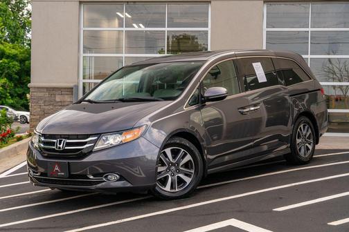 Modern Steel Metallic 2016 Honda Odyssey Touring Elite