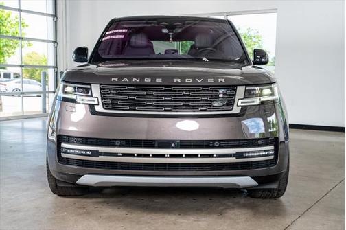 2023 Land Rover Range Rover P400 SE