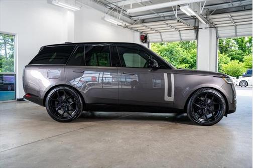 2023 Land Rover Range Rover P400 SE